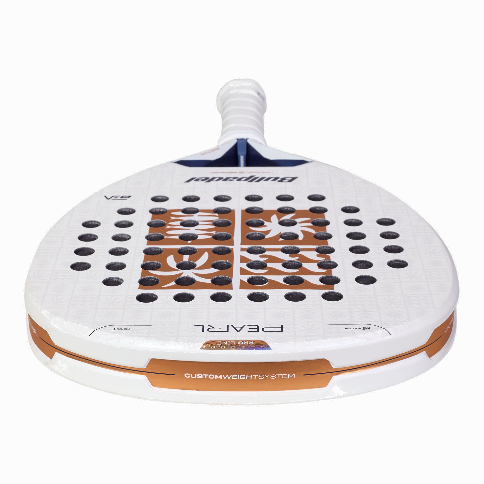 Bullpadel Pearl 27 Padelschläger in Weiß mit kupferfarbenem Logo und dunkelblauen Details