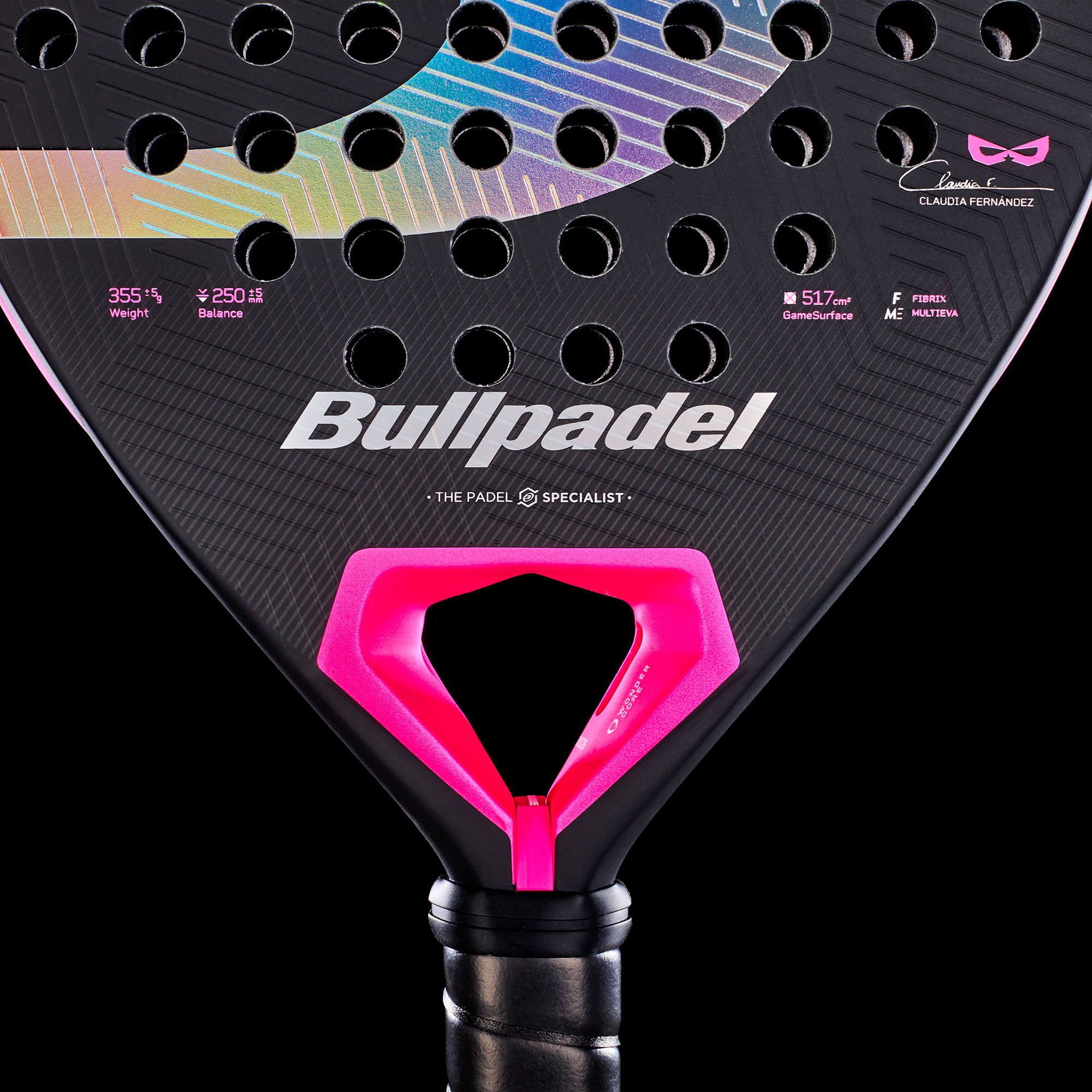 Bullpadel Wonder 27 Padelschläger in Schwarz mit pinkfarbenen Details und schimmerndem Logo